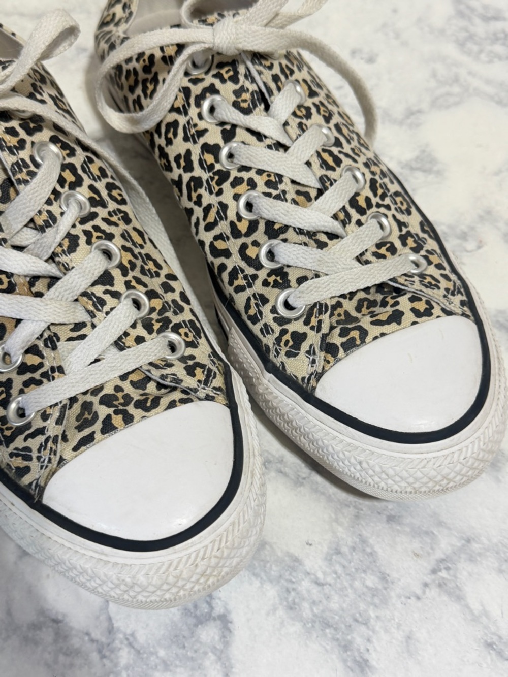 Converse Chuck Taylor Animal Print Low-Top Sneaker White Leopard 7.5 9.5 - Picture 8 of 12